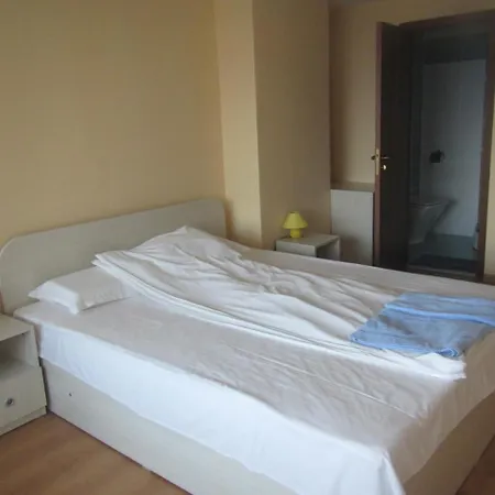 Top Eight-bedrooms Willa Warna